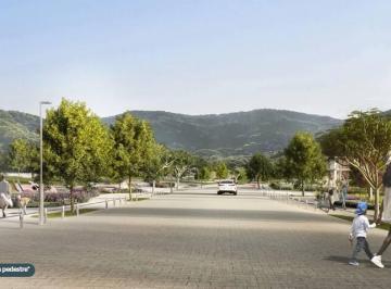 Terreno · 422m² · Loteamentos à venda em Centro, Florianópolis | Lotes com 422 m²