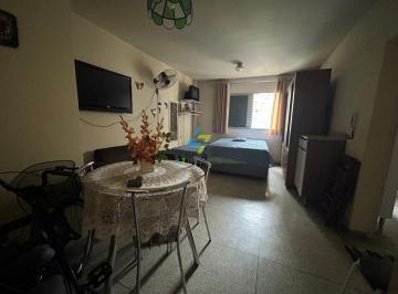 qk5ryx02ywewnwu3mdrlzdqx_md · Sala Living Centro | São Vicente