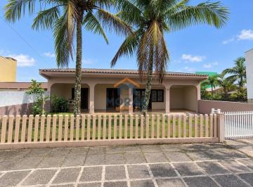 Casa · 294m² · 4 Quartos · 3 Vagas · Casa a 50 Metros do Mar com 4 dormitórios