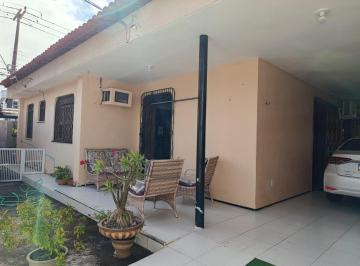 Casa · 252m² · 4 Quartos · 5 Vagas · Imóvel de esquina com 4 suítes à venda no bairro São João do Tauape, Fortaleza.