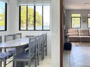 171721c7 · Casa, 8 dormitórios, 750 m², em Praia de Fora