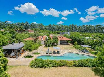 Casa · 900m² · 5 Quartos · Fazenda Boa Vista - Casa Contemporânea com Projeto Triplex Arquitetura – Fazenda Boa Vista