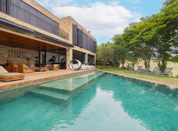 Casa · 800m² · 5 Quartos · 4 Vagas · Fazenda Boa Vista - Casa Farm House com 5 Suítes – Fazenda Boa Vista