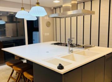 Casa · 525m² · 4 Quartos · 4 Vagas · Casa - 4 dormitórios - 4 Suítes - localizado em Balneário Camboriú / Barra