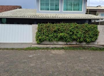 Foto 01 · Incrível Sobrado semi-mobiliado com mezanino no Centro de Penha/SC!