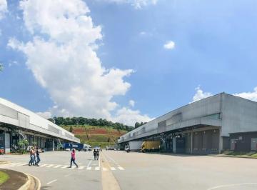Comercial , Guarulhos · Imóvel comercial de 2388 m² para aluguel em Água Chata