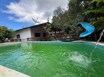 Rural de 4 quartos, Peruíbe · Chácara com 4 quartos e piscina em Peruíbe.