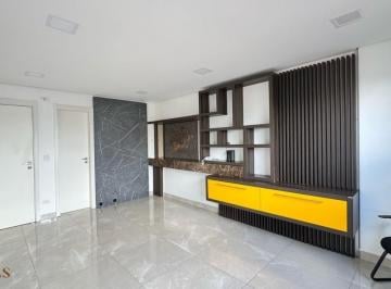 Foto 02 · Sala Comercial à Venda no Centro de Curitiba-PR: 1 Sala, 1 Banheiro, 24,72m² de Área