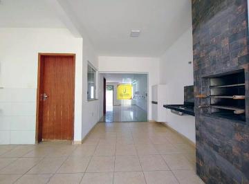 Casa de 3 quartos, Juiz de Fora · Casa de 110 m² com 3 quartos à venda em São Pedro