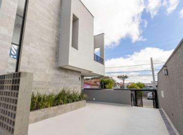Casa de 3 quartos, Curitiba · Sobrado de 220 m² com 3 quartos à venda em São Braz