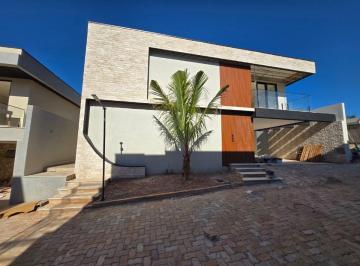 Casa de 4 quartos, Águas Claras · CASA ARNIQUEIRAS 4 QUARTOS PERMUTA PROXIMO AO PARK WAY PISCINA AQUECIDA ELEVADOR ÁREA GOURMET