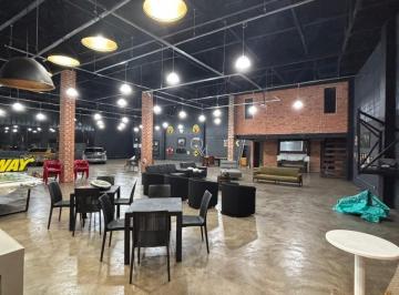 Comercial · 600m² · 3 Quartos · 20 Vagas · Pavilhão para alugar no bairro São Luiz, com amplo terreno