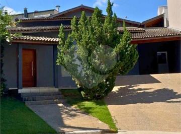 Imagem Principal · Excelente Casa em condomínio fechado com 2 suítes a minutos do centro de Porto Feliz/S.P.