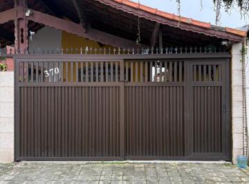 3a0ed57a-ada4-46a4-a23e-118750b401e6 · Casa para venda em Maracanã com 2 quartos, sendo 1 suíte, 91m²