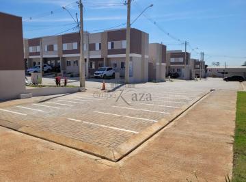 Casa de 2 quartos, São José dos Campos · Casa/Condomínio - No bairro Eugênio de Mello - 2 quartos, 2 banheiros 1 vaga
