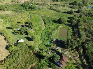 Rural de 2 quartos, Cachoeiras de Macacu · Propriedade Estilo Fazendinha Rica em Água - 100% Plana