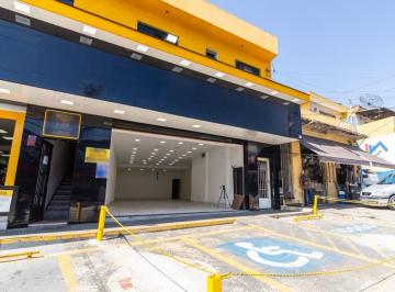 Comercial · 200m² · 2 Vagas · Loja na Avenida Rio das Pedras, 4080 • 200 m²