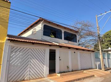 Casa de 6 quartos, Taguatinga · SMT - Conjunto 13 - 897m - 6 Quartos - 3 Suítes - Hidromassagem - Bem Ampla e Arejada - Gourmet