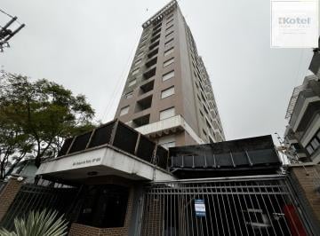 Apartamento · 63m² · 2 Quartos · 1 Vaga · Apartamento de 2 quartos, suíte e 1 vaga de garagem no bairro Santana em POA/RS