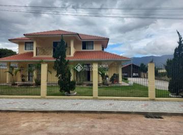 Casa · 470m² · 3 Quartos · 2 Vagas · Excelente casa à venda no Sul do Rio - Santo Amaro da Imperatriz/SC