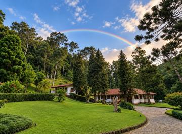 Casa · 420m² · 4 Quartos · 10 Vagas · Sítio com 4 quartos em Araras, Petrópolis