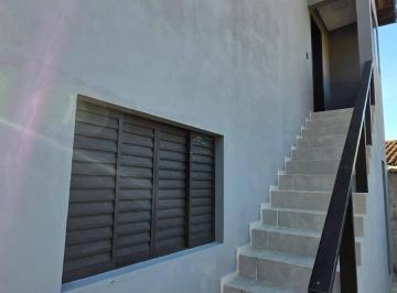 Casa · 60m² · 2 Quartos · 1 Vaga · Apartamento novo com fino acabamento, segurança e vista para as montanhas
