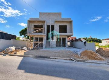 Casa · 139m² · 3 Quartos · 2 Vagas · Casa Geminada à Venda em Serraria, São José | 139m²