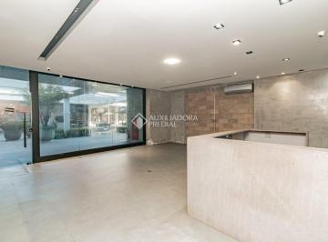 Comercial · 52m² · Loja com 52m²| Pátio 24
