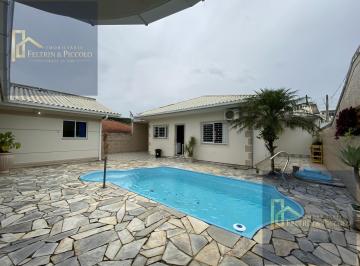 Casa · 360m² · 3 Quartos · 3 Vagas · Casa à Venda com 03 quartos e Piscina em Serraria, São José-SC
