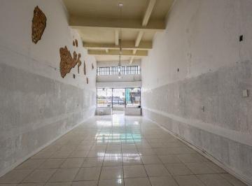 Comercial · 114m² · Loja de 114 m² no Passo da Areia | Excelente localização e ótimo custo-benefício