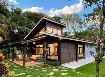 Casa · 1000m² · 3 Quartos · 4 Vagas · BELÍSSIMA CASA 3 QUARTOS PLANEJADOS REFORMADO ESPAÇO VERDE CONDOMÍNIO CONJUNTO 5 ARNIQUEIRAS