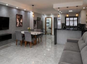 Casa · 200m² · 2 Quartos · 2 Vagas · Casa para venda no bairro Castelinho em Piracicaba/SP