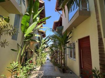 Casa de 2 quartos, São Sebastião · Casa em condomínio Mobiliada | Praia de Santiago | 2 suítes | Escritura definitiva
