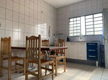 Casa · 194m² · 3 Quartos · 2 Vagas · Casa para venda em Jardim Baronesa de 194.00m² com 3 Quartos e 2 Garagens