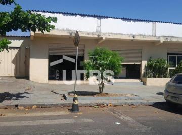 Comercial de 2 quartos, Goiânia · IMOVEL COMERCIAL 300MT 2 QUARTOS SETOR LESTE VILA NOVA
