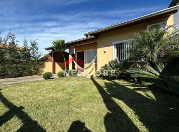 Casa · 140m² · 2 Quartos · 2 Vagas · Casa em Rua Santa Catarina - Capão do Cravo - Passo de Torres/SC