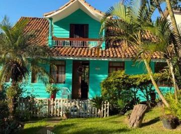 Casa · 265m² · 1 Quarto · 4 Vagas · Casa para venda em Tarumã de 265.00m² com 1 Quarto, 1 Suite e 4 Garagens