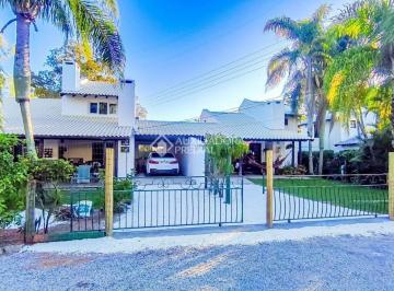 Casa · 294m² · 6 Quartos · 4 Vagas · Casa em Condomínio de Luxo na Baía Azul - Seu Refúgio em Florianópolis!