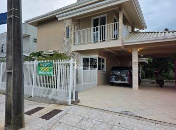 Casa · 279m² · 3 Quartos · 2 Vagas · Casa Carianos 279 metros