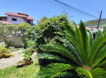 Casa · 300m² · 5 Quartos · 3 Vagas · Casa Ampla com 5 Dormitórios e 6 Vagas na Vargem Grande - Excelente Oportunidade em Florianópolis