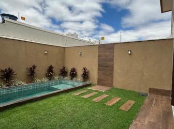 Casa de 3 quartos, Itatiba · Casa de 200 m² com 3 quartos à venda no Jardim Salessi