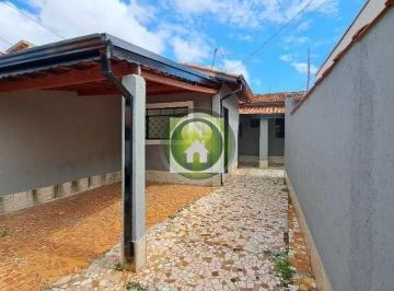 Foto 02 · Imóvel à venda composto por 2 casas térreas separadas entre si