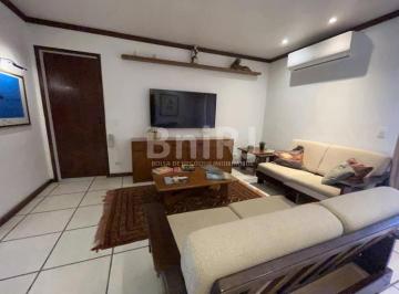 440508ufo.jpg · Apartamento amplo no Humaitá