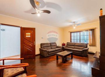 Casa · 150m² · 5 Quartos · 2 Vagas · Espaçosa residência de 5 quartos com 2 suítes na Vila Santa Catarina, São Paulo