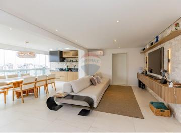 Apartamento · 135m² · 3 Quartos · 3 Vagas · Apartamento totalmente reformado na Vila Mascote com 3 suítes, 3 vagas e depósito privativo