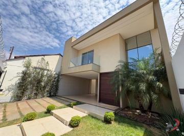 Casa · 330m² · 2 Vagas · Venda - Setor Nordeste