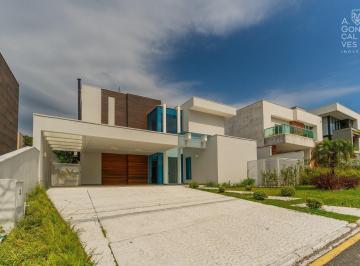 Casa · 350m² · 3 Quartos · 6 Vagas · Casa no Village Wolf, 03 Suites, 06 Vagas, Piscina, Santa Felicidade, Curitiba