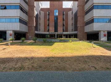 Comercial · 489m² · 6 Vagas · O movimento fica na empresa, não no corredor.