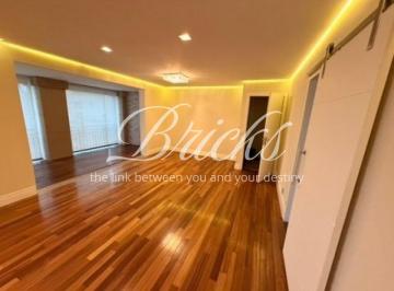 Apartamento · 125m² · 3 Quartos · 3 Vagas · Campo Belo | 125m² | 3 suítes | 3 vagas | Terraço | Reformado | Andar alto |Lazer de Clube