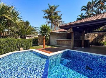 Casa · 197m² · 4 Quartos · 2 Vagas · Casa de Condomínio à duas quadras do Mar!